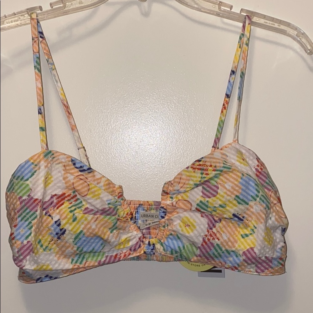 BRAND NEW COLORFUL BRALET SIZE MEDIUM
